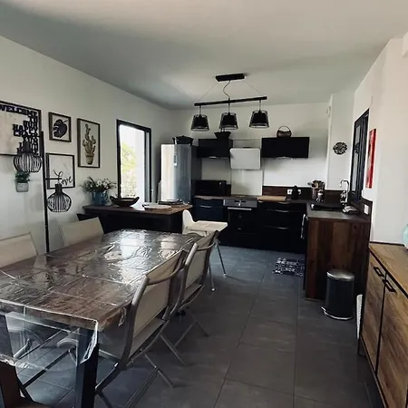דירה Vue Montagne, 4-6 Personnes, Avec Piscine