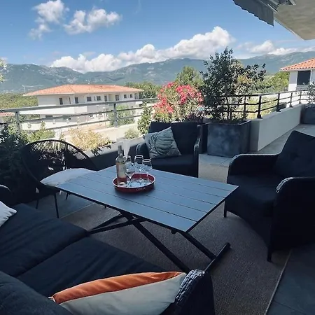 Vue Montagne, 4-6 Personnes, Avec Piscine *