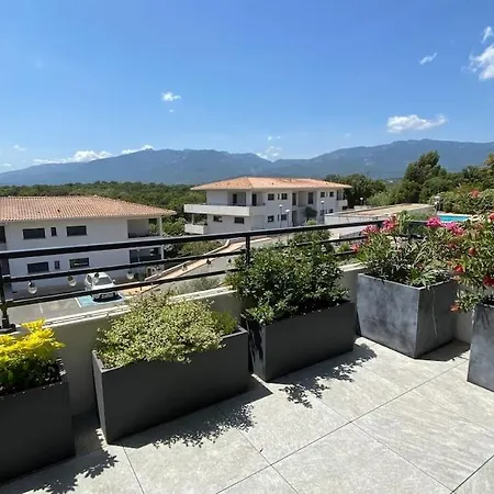 Vue Montagne, 4-6 Personnes, Avec Piscine *